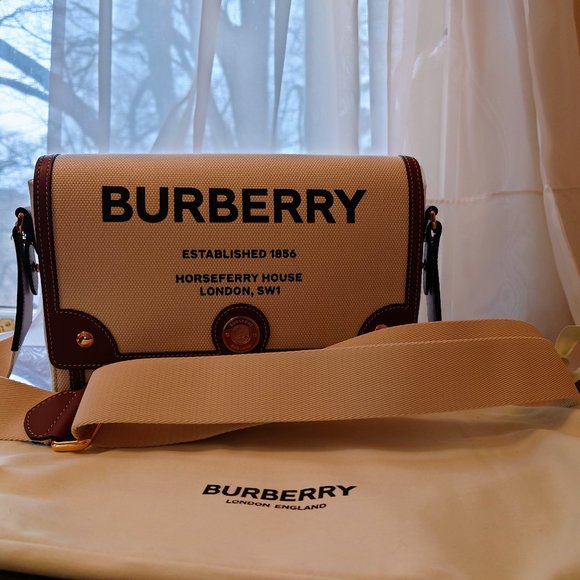 Burberry canvas purse - Picture 1 of 6